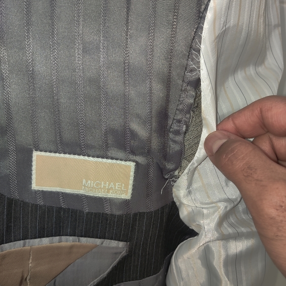 Michael Kors 42S brown blue suit - Picture 6 of 10